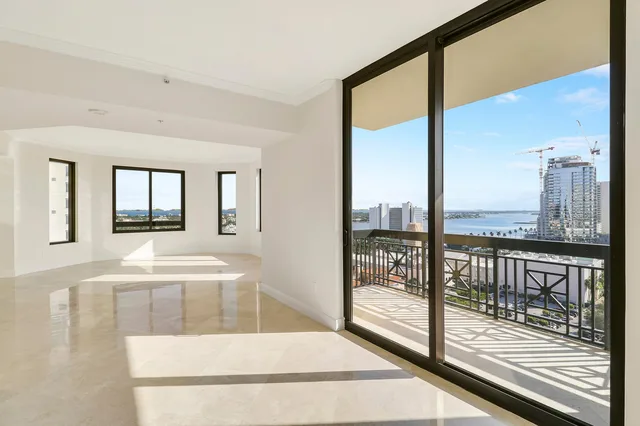One City Plaza Unit 1405 photo 5