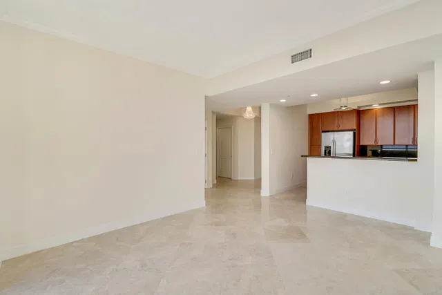 One City Plaza Unit 1405 photo 8