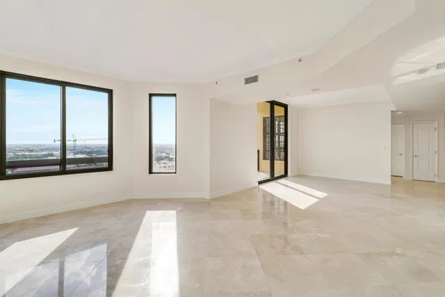 One City Plaza Unit 1405 photo 9