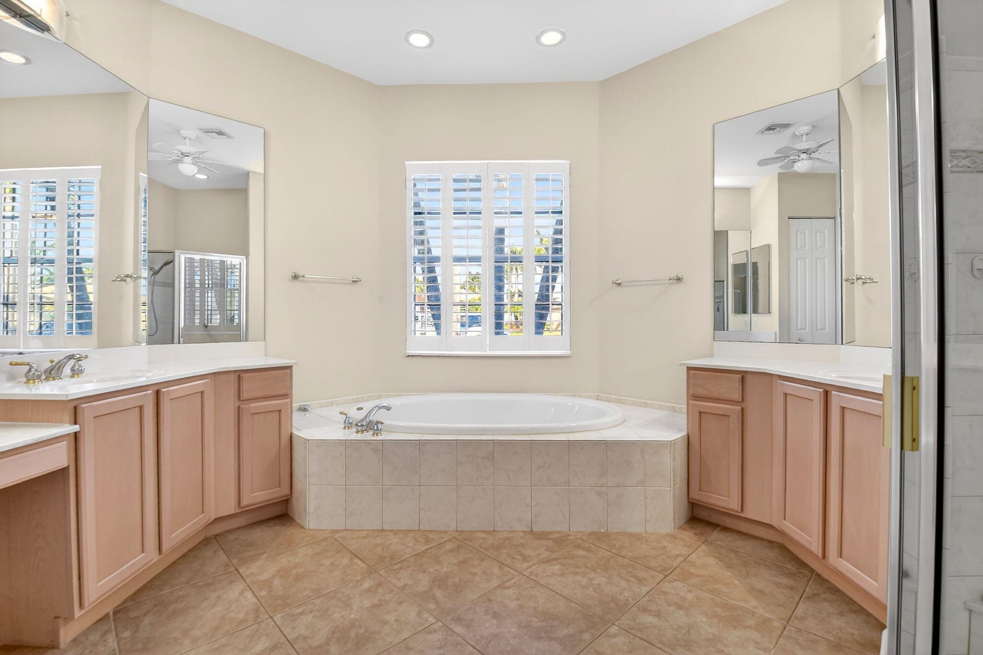 Residence photo 26