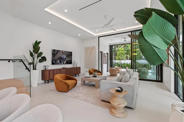 Palm Trail Delray Beach Residence photo 16
