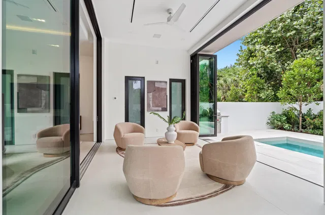 Palm Trail Delray Beach Residence photo 37