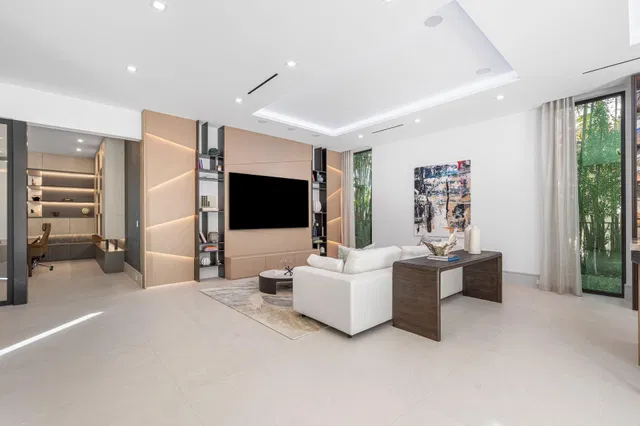  Residence photo 42
