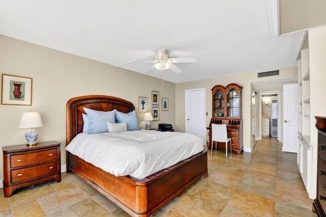 Unit 5020 photo 31
