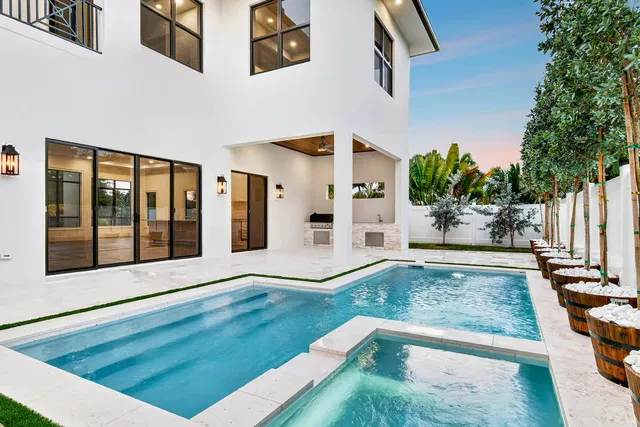 SoSo West Palm Beach Residence photo 8