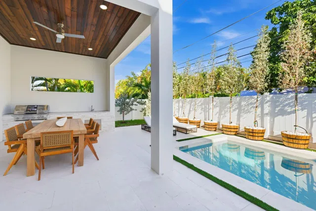 SoSo West Palm Beach Residence photo 11