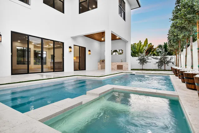 SoSo West Palm Beach Residence photo 17