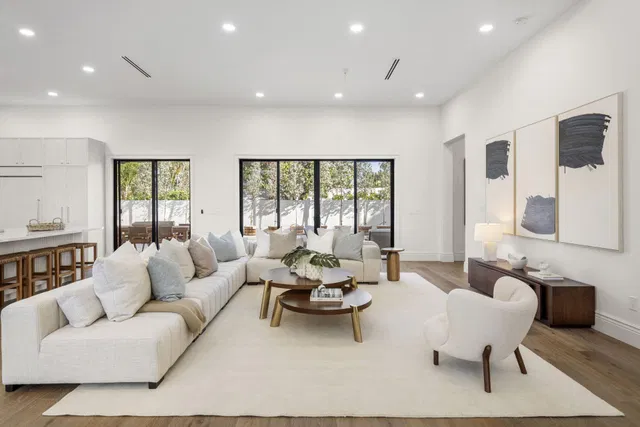SoSo West Palm Beach Residence photo 27