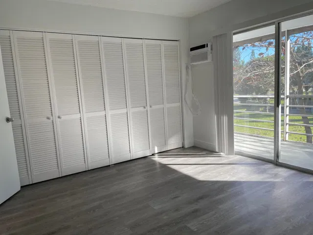 Residence photo 14