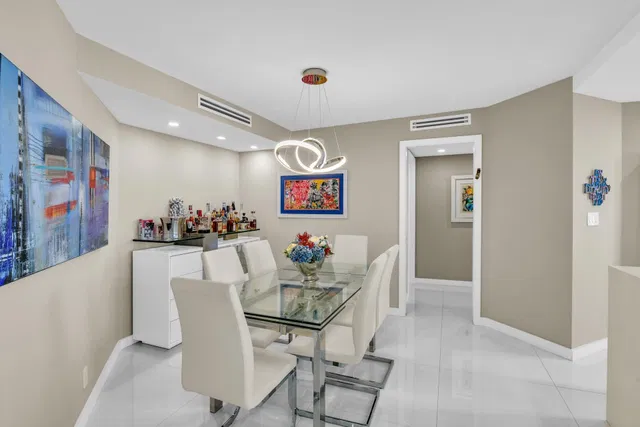 550 S Ocean Boca Unit 605 photo 7