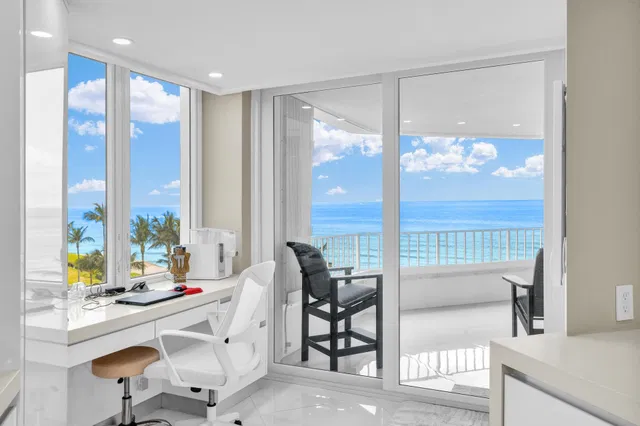 550 S Ocean Boca Unit 605 photo 12