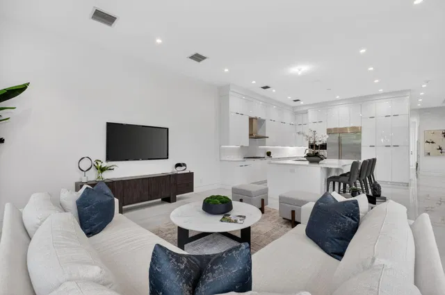 Residence photo 25
