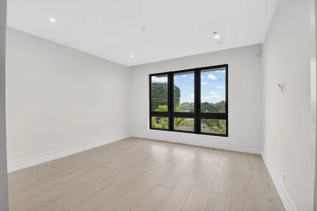 Residence photo 42