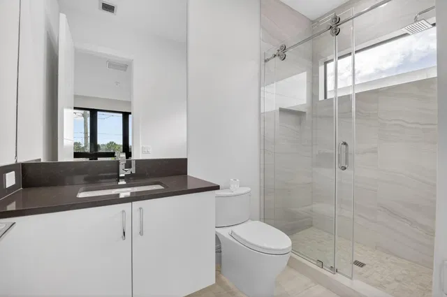 Residence photo 44