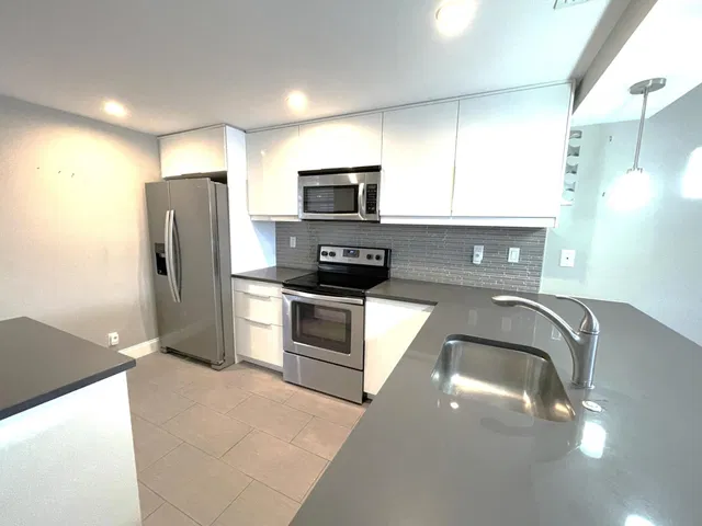Boca Raton Unit 205 photo 4
