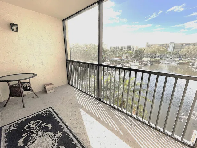 Boca Raton Unit 205 photo 19