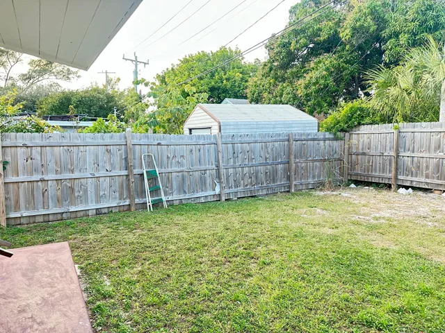 West Palm Beach Residence photo 11