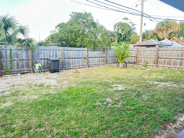 West Palm Beach Residence photo 13
