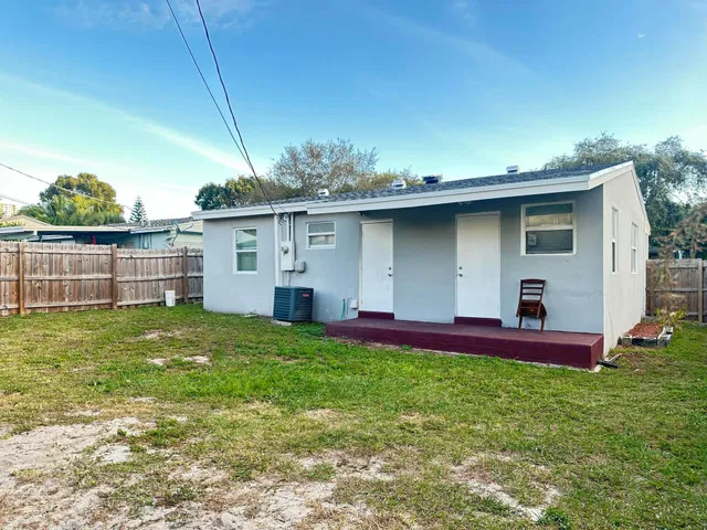 West Palm Beach Residence photo 14