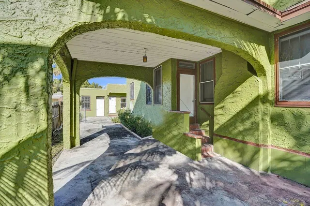Residence photo 9