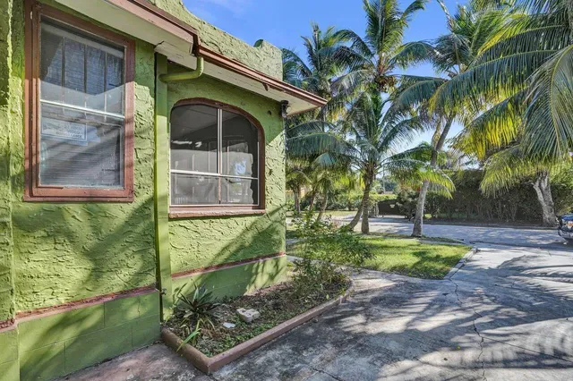 Residence photo 11