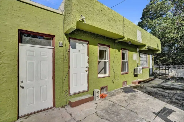 Residence photo 33