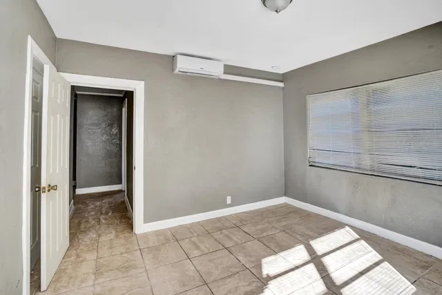 Residence photo 43