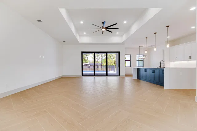  Residence photo 18
