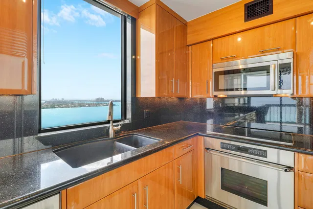 Eastpointe Singer Island Unit 20b photo 7