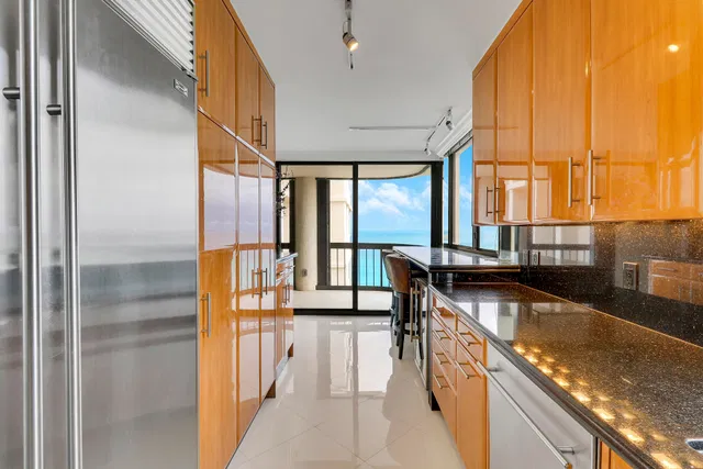 Eastpointe Singer Island Unit 20b photo 8