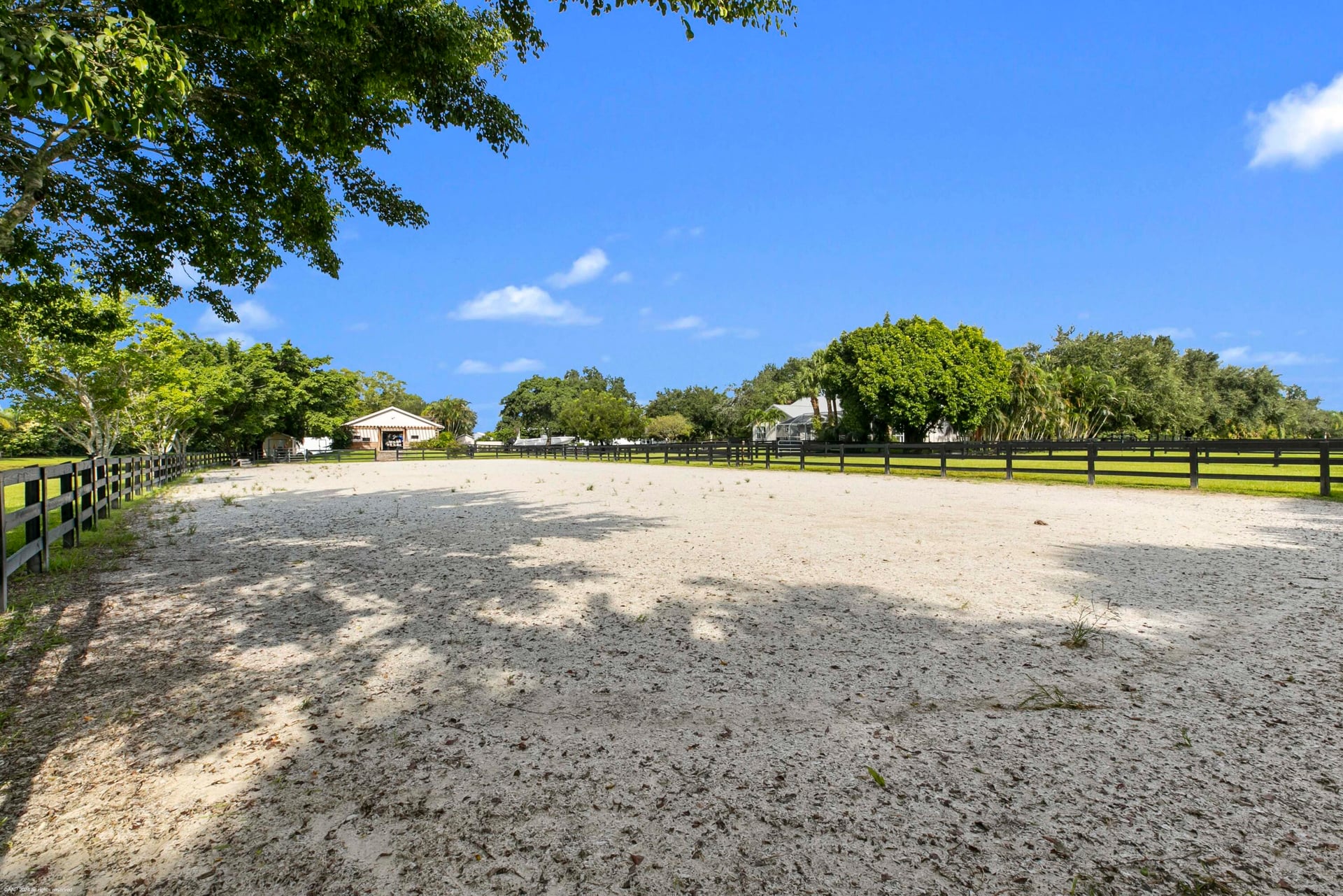 Saddle Trail Park Residence photo 12