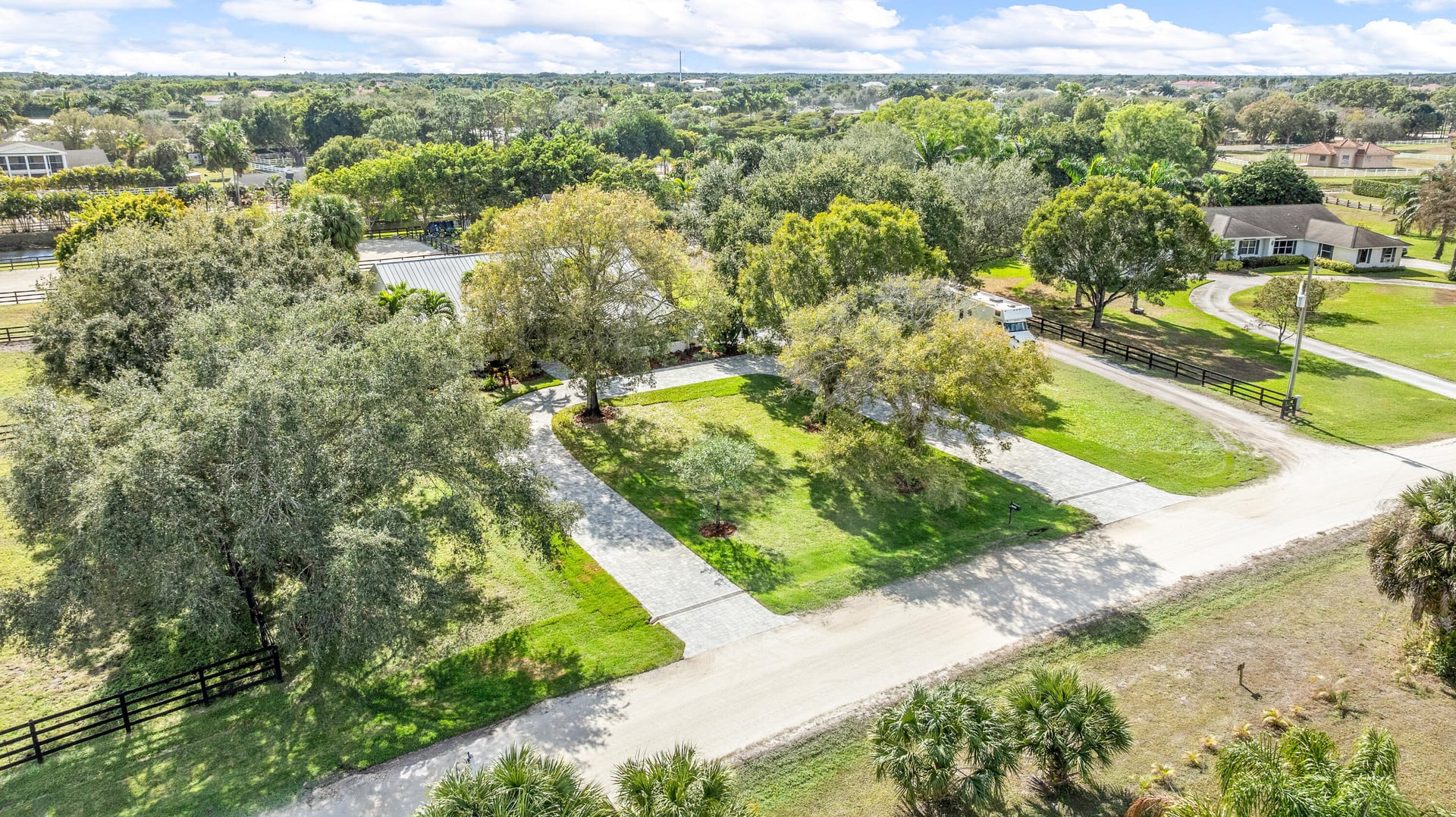 Saddle Trail Park Residence photo 65