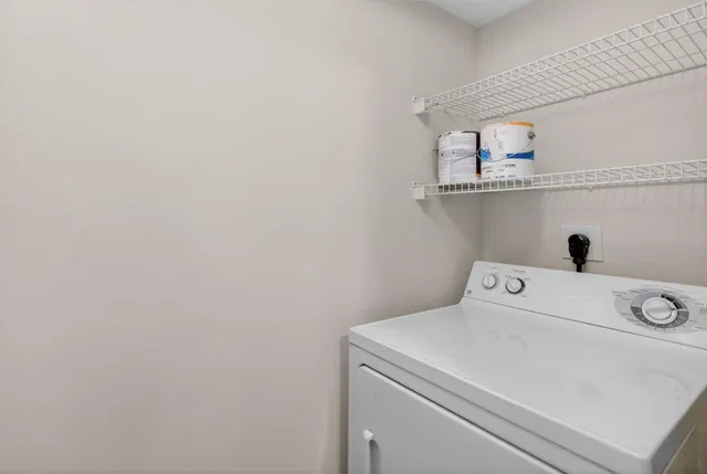 Unit 103 photo 21