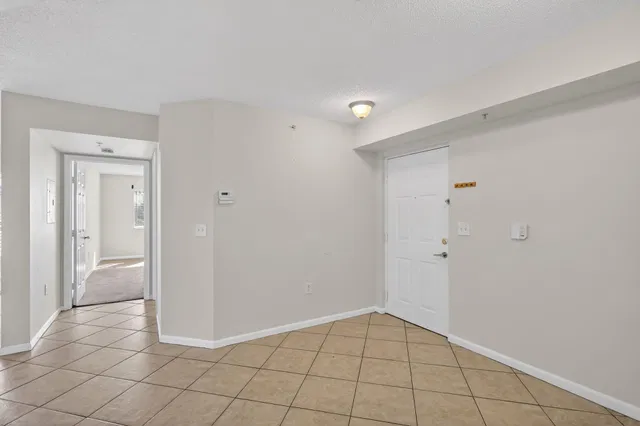 Residence photo 3
