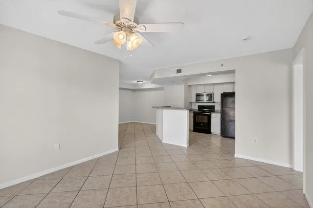 Residence photo 6
