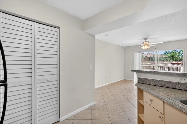 Residence photo 9