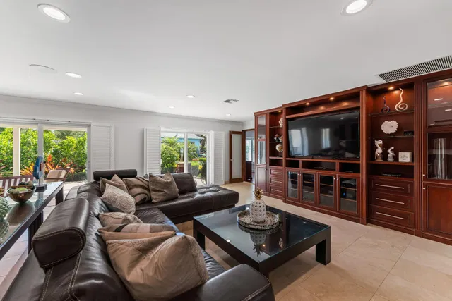 Residence photo 9