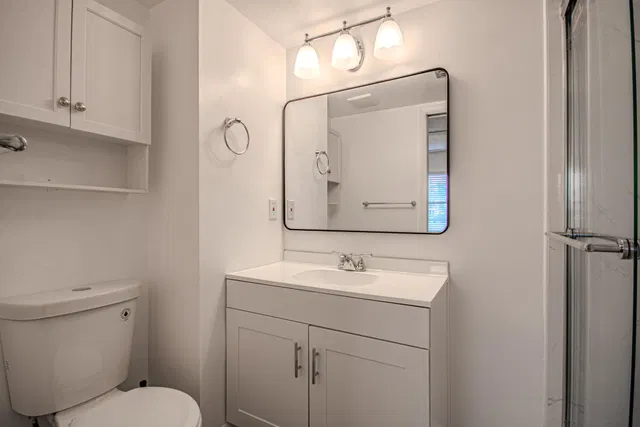  Unit 102 photo 10