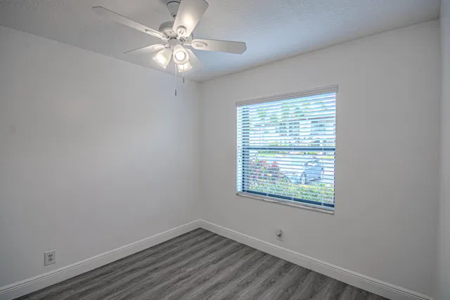  Unit 102 photo 12