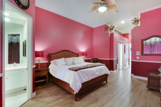  Residence photo 9