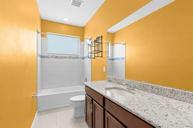 Residence photo 25