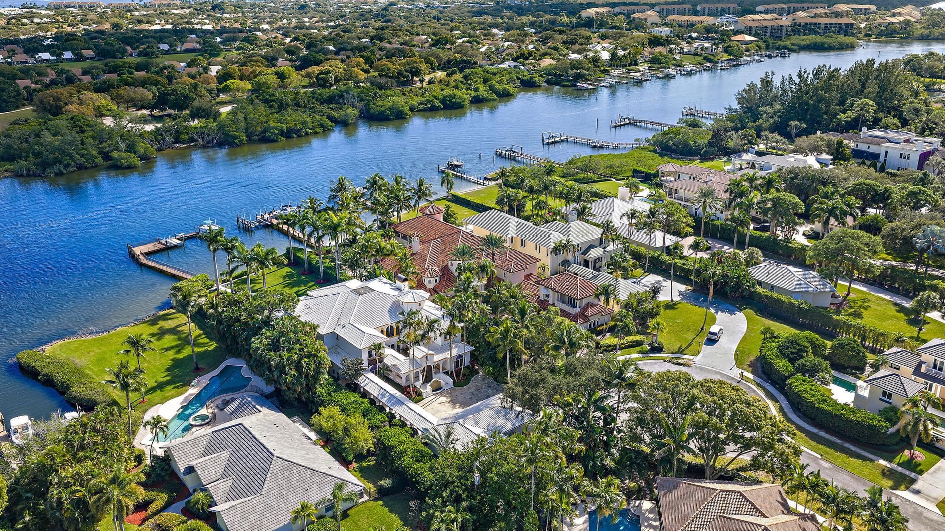 Admirals Cove Residence photo 2