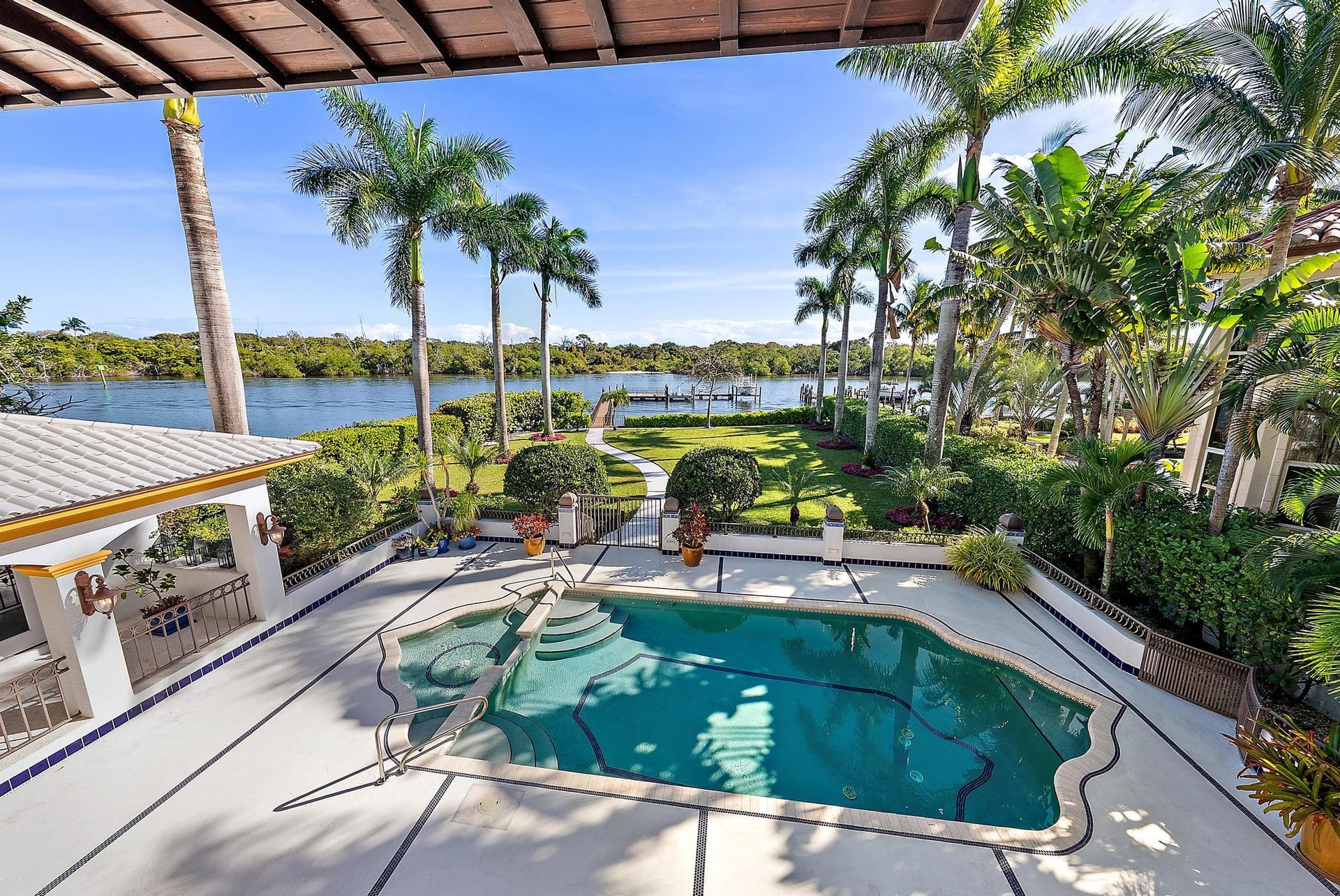 Admirals Cove Residence photo 10