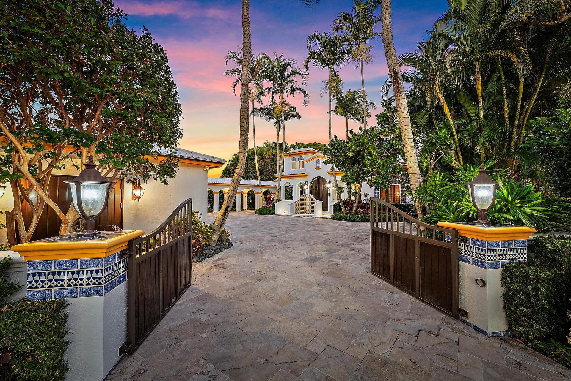 Admirals Cove Residence photo 11