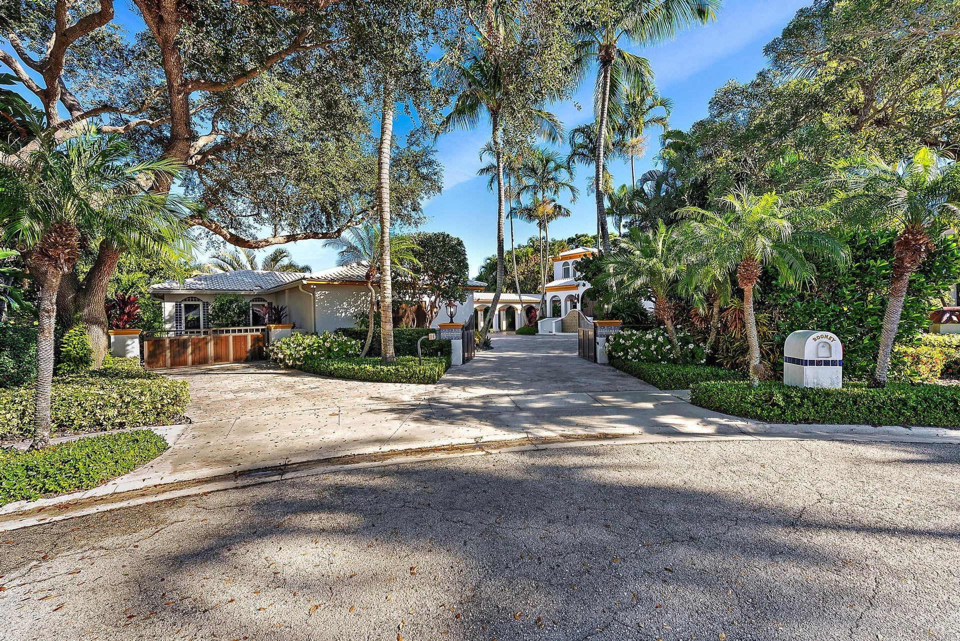 Admirals Cove Residence photo 17