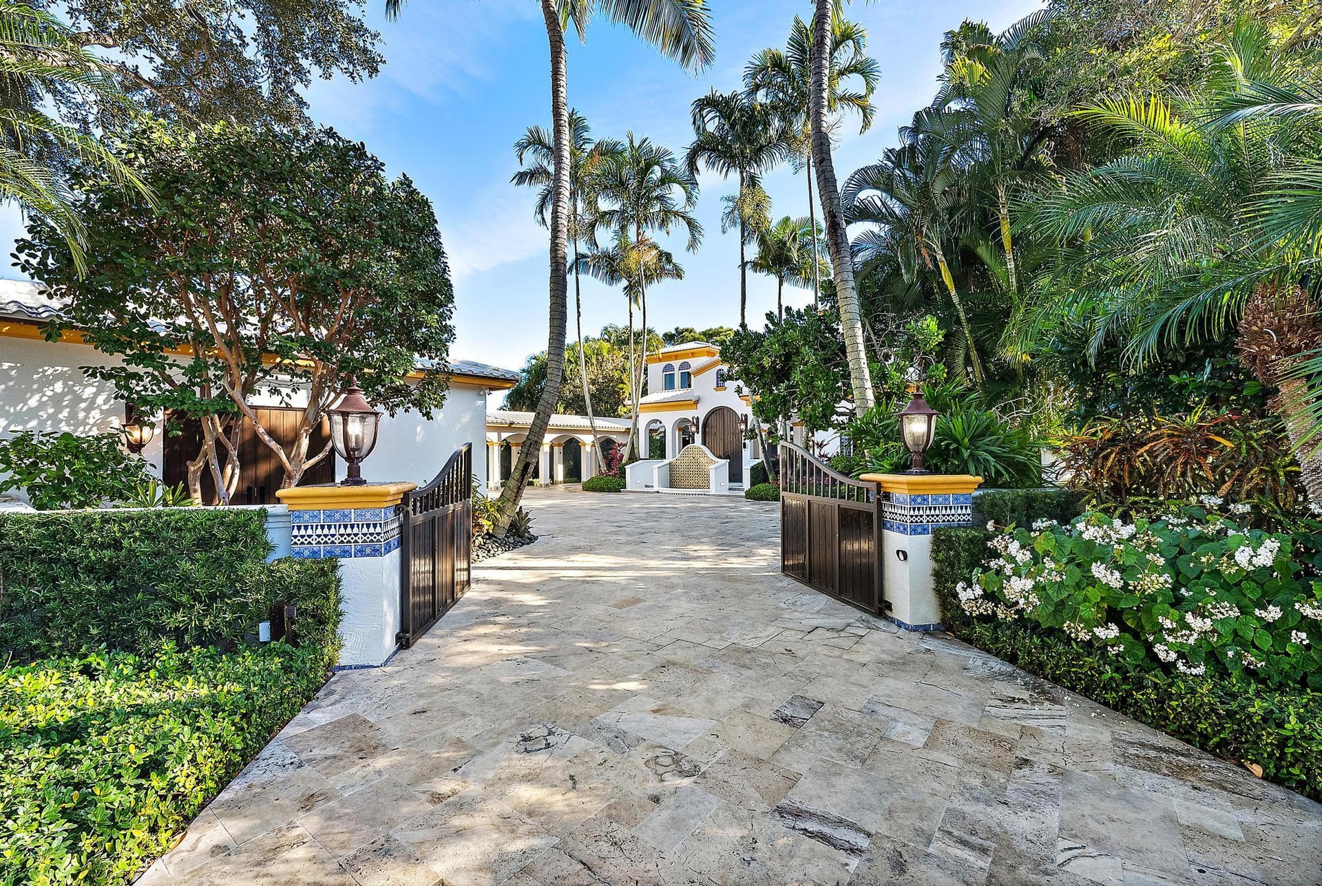 Admirals Cove Residence photo 18