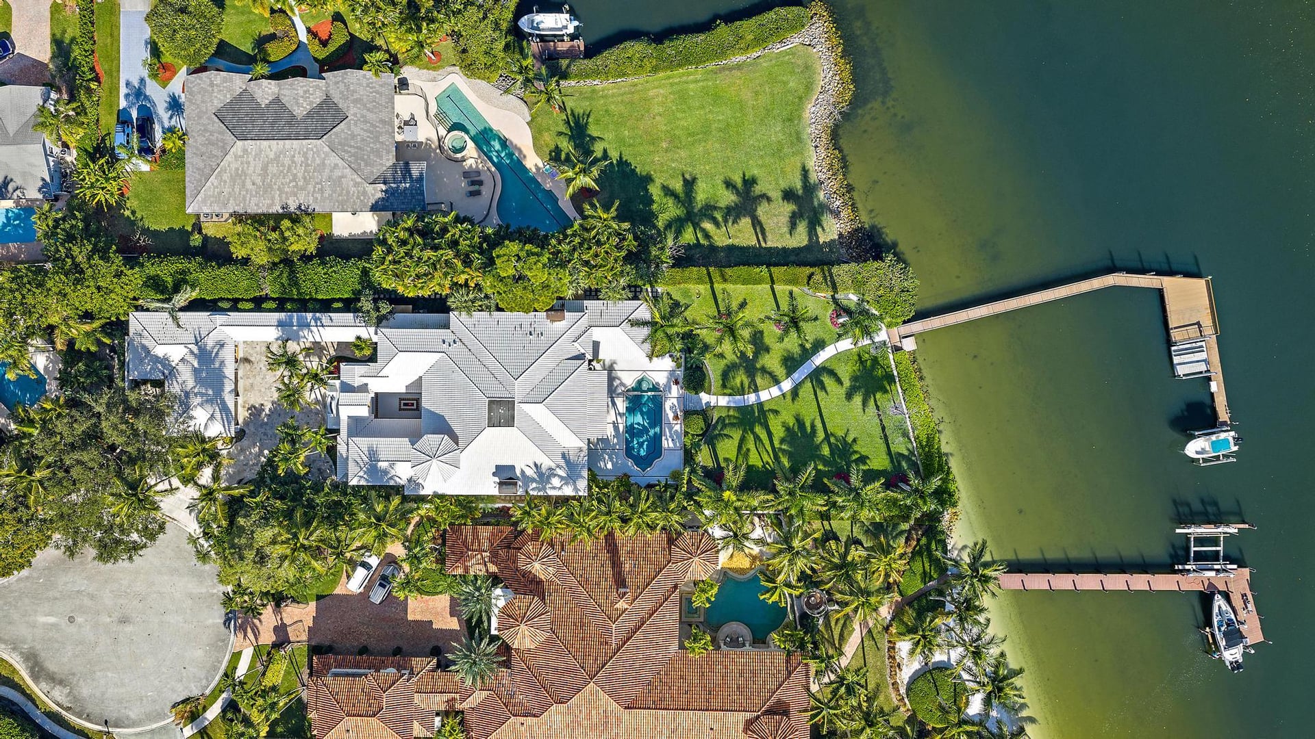 Admirals Cove Residence photo 42