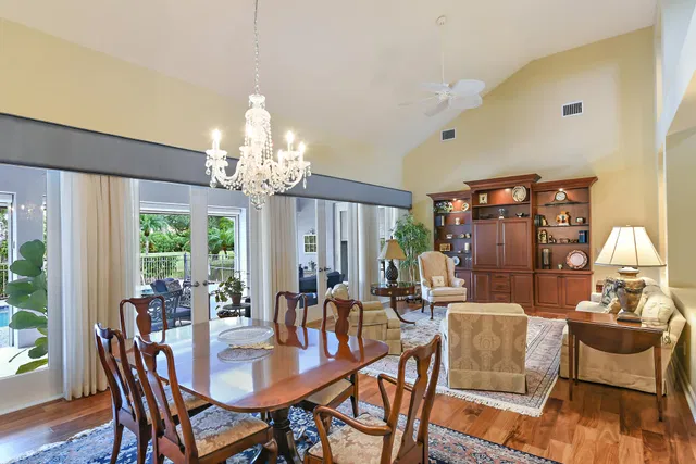 Willoughby Golf Club Residence photo 9