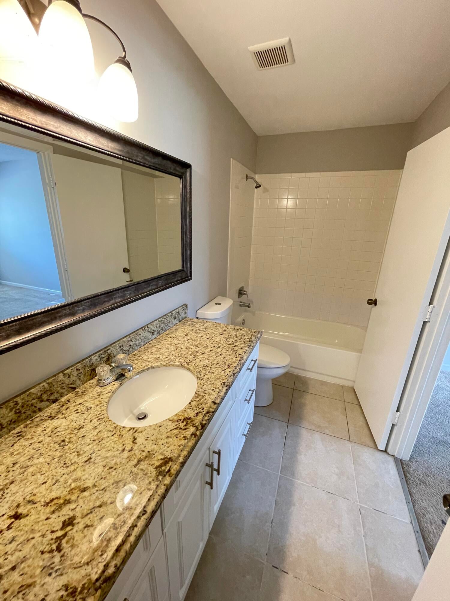 Residence photo 18