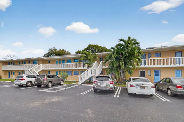  Unit 204 photo 19